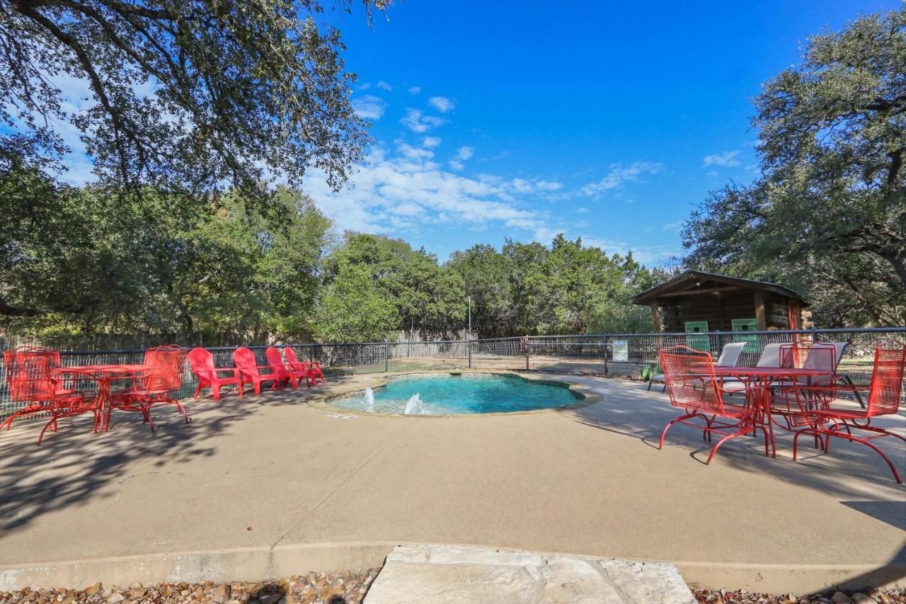 Wimberley Log Cabins Resort And Suites- Unit 2 Zewnętrze zdjęcie